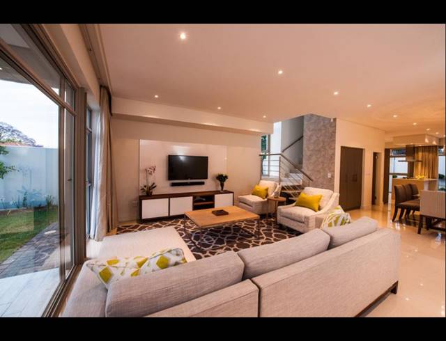 4 BEDROOM TOWNHOUSE TO LET IN NORWOOD